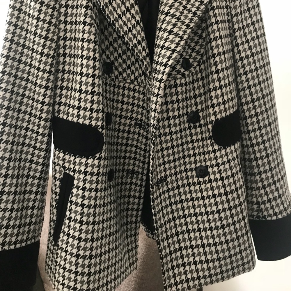 Jacket - Picture 3 of 3